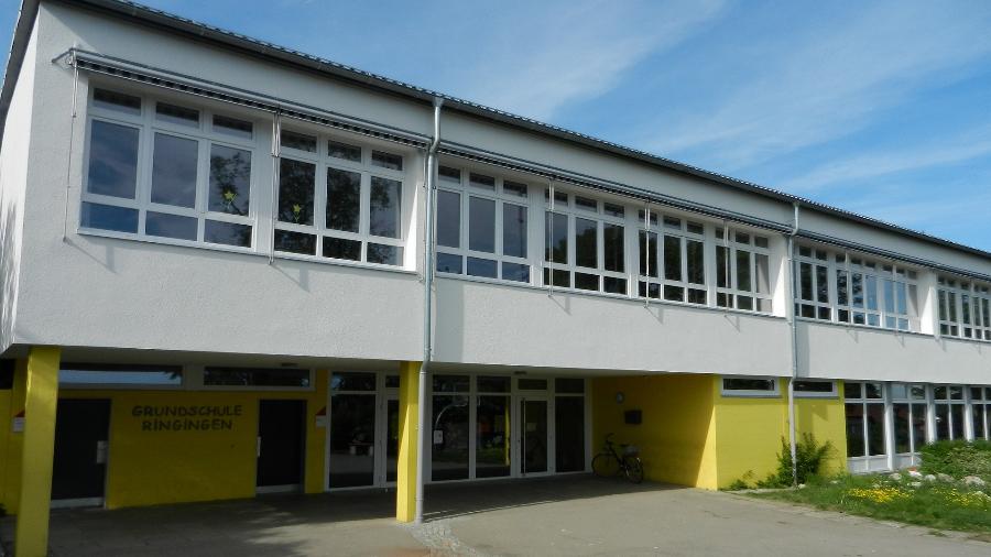 Gebäude der Grundschule Ringingen